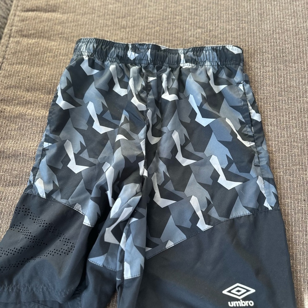 Umbro camo soccer shorts
